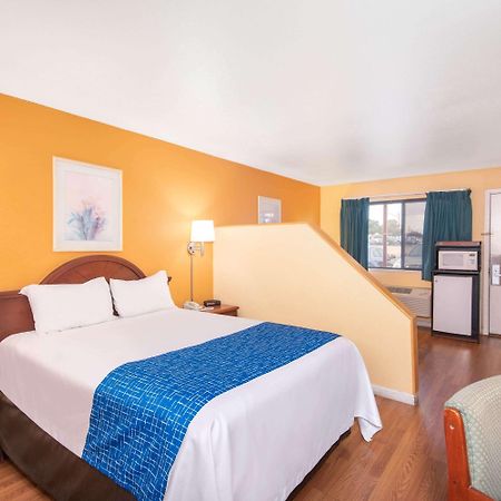 Travelodge By Wyndham Kingman Luaran gambar